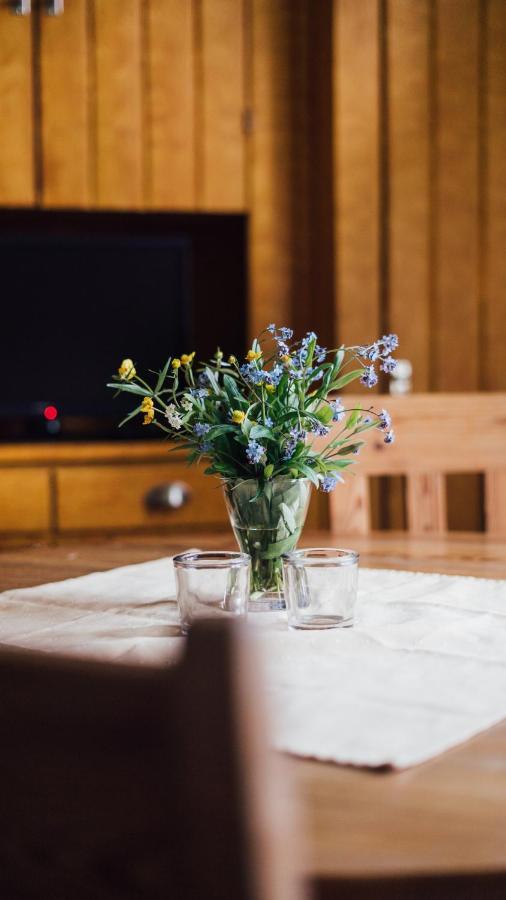 Stf Glasbruket Hostel & Apartments Borensberg エクステリア 写真