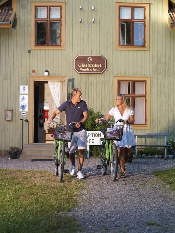 Stf Glasbruket Hostel & Apartments Borensberg エクステリア 写真
